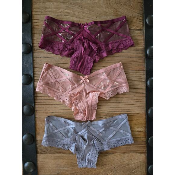 Victoria's Secret Very Sexy Cheeky Hipster Panty Bundle sz xSmall New - Picture 3 of 5